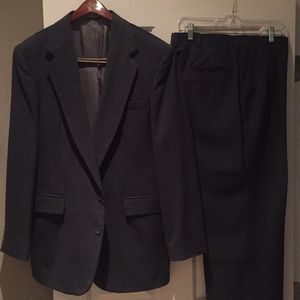 Men's haggar imperial suit